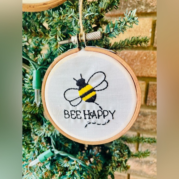 *Bee Sampler Ornament Bee Happy - Picture 6 of 11